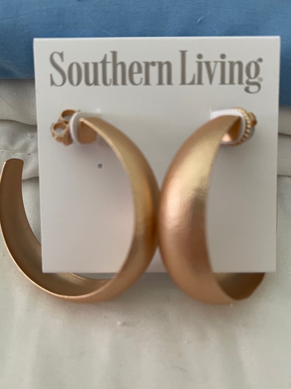 Southern Living
Floral Etched Hoop Earrings